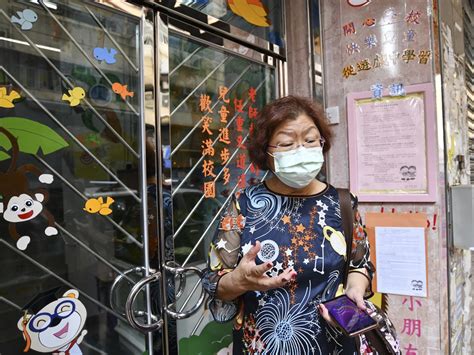 雷庭蓀|聖德肋撒幼稚園教師揭校長胡肖霞安排教師到住所髹油。